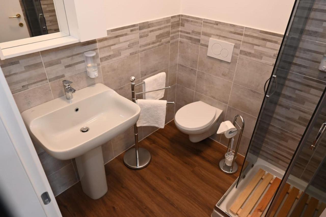 B&B Del Corso Castano Primo Kültér fotó