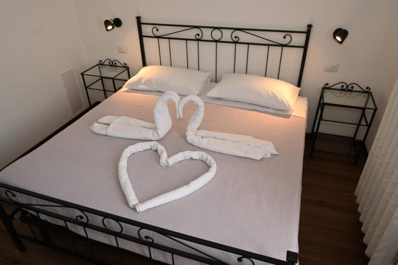 B&B Del Corso Castano Primo Kültér fotó